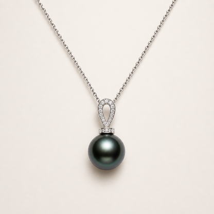 Diana Tahitian South Sea pearl pendant, Lagoon black pearl