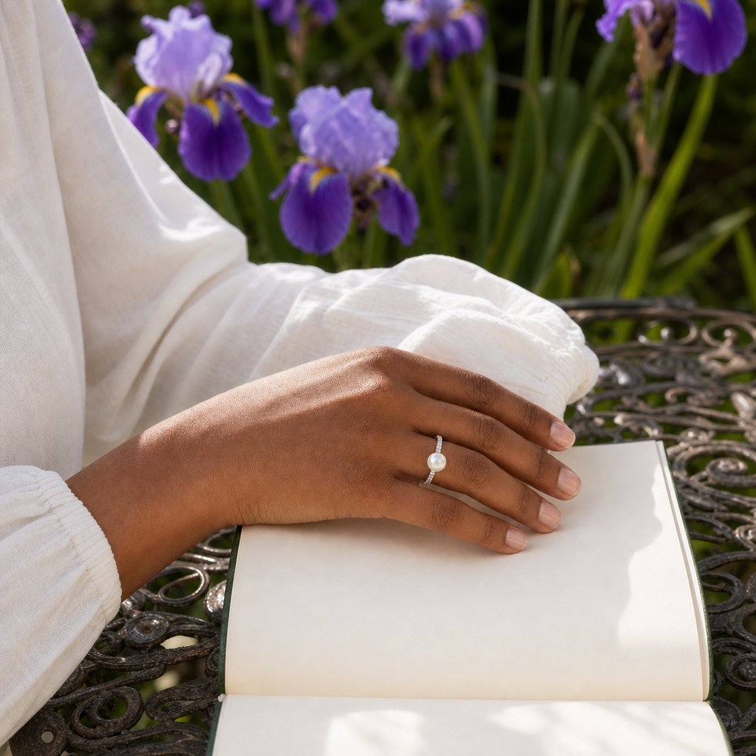 Iris Freshwater Pearl Ring