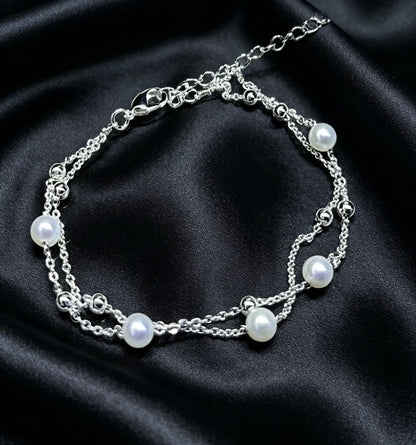 Lyric white pearl double-chain bracelet product view