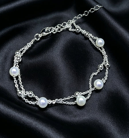 Lyric white pearl double-chain bracelet product view