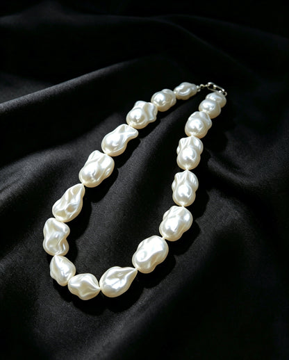 Calista large baroque pearl necklace