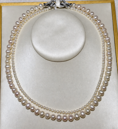 VARI Celeste double-strand white freshwater pearl necklace detail