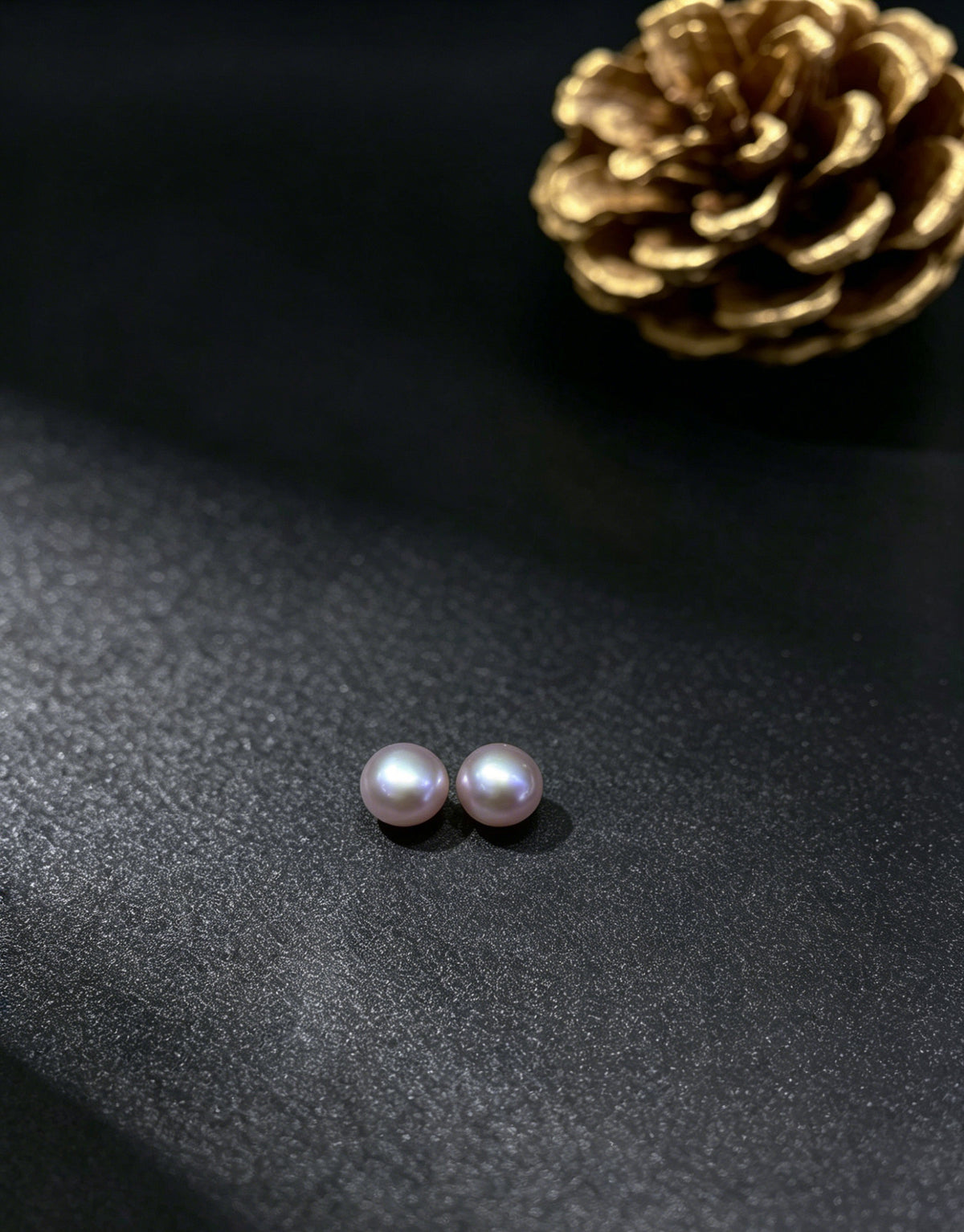 Amelie lavender pearl stud earrings
