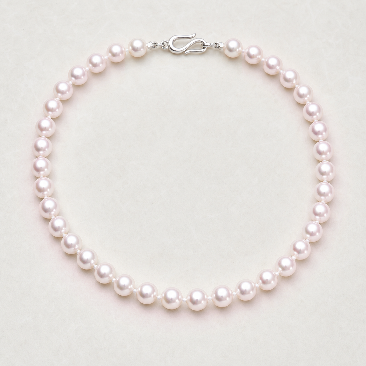 VARI Luna 10-11mm Japanese Akoya pearl necklace in Rose, complete strand with clasp