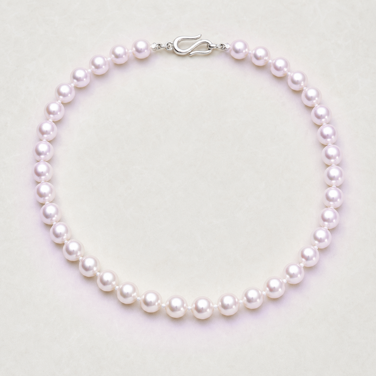 VARI Luna 10-11mm freshwater pearl necklace in Lavender, complete 18-inch strand with clasp