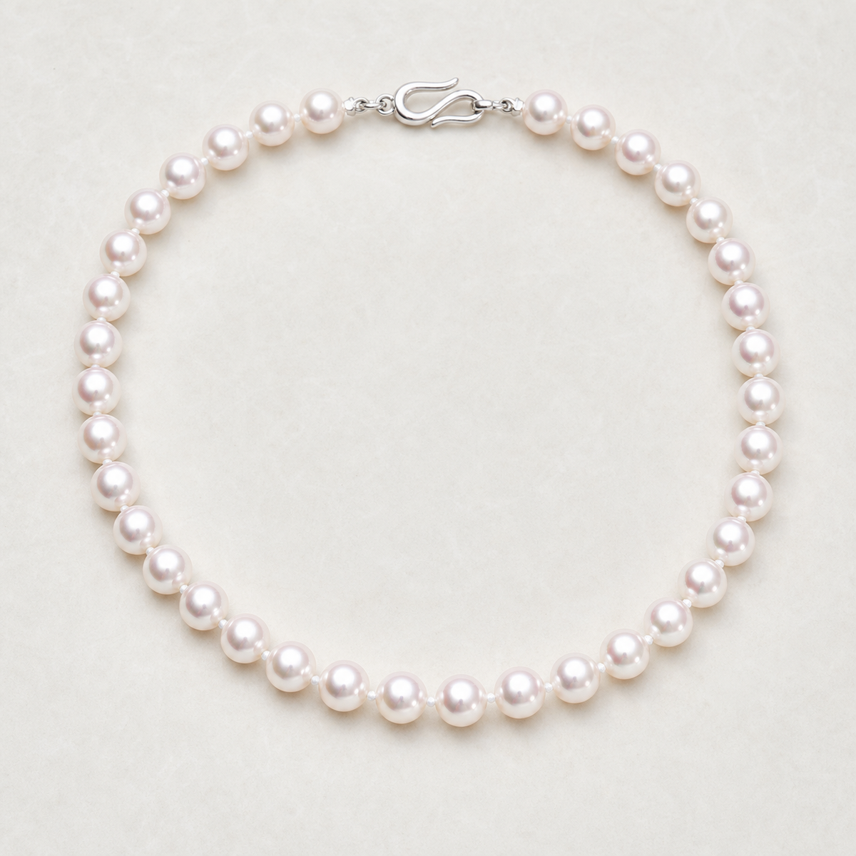 VARI Luna 10-11mm freshwater pearl necklace in White, complete 18-inch strand with clasp