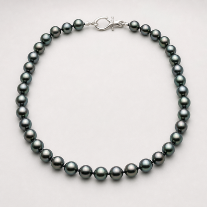 VARI Luna 9-10mm Tahitian South Sea pearl necklace with visible clasp