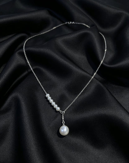 VARI Maris white freshwater pearl drop necklace
