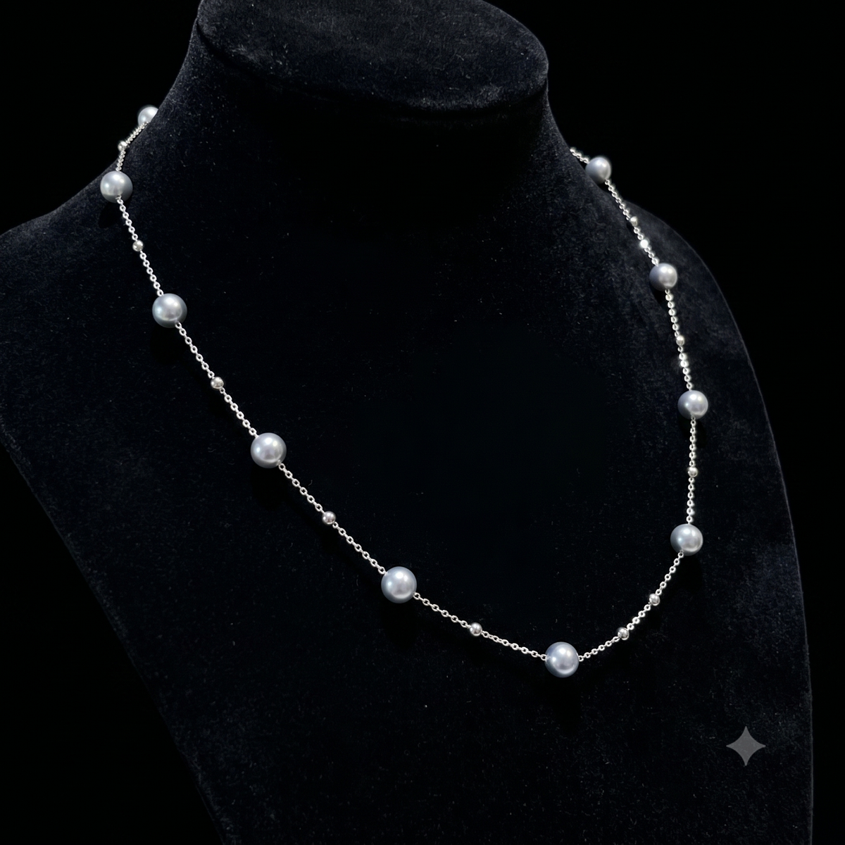 VARI Nocturne gray freshwater pearl station necklace