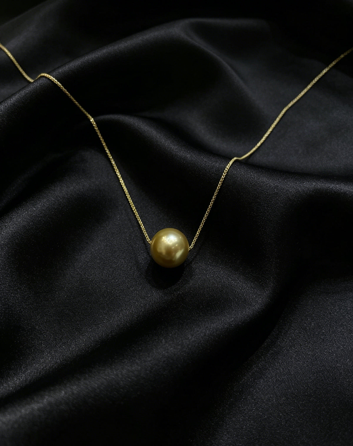 Soleil golden pearl slider pendant