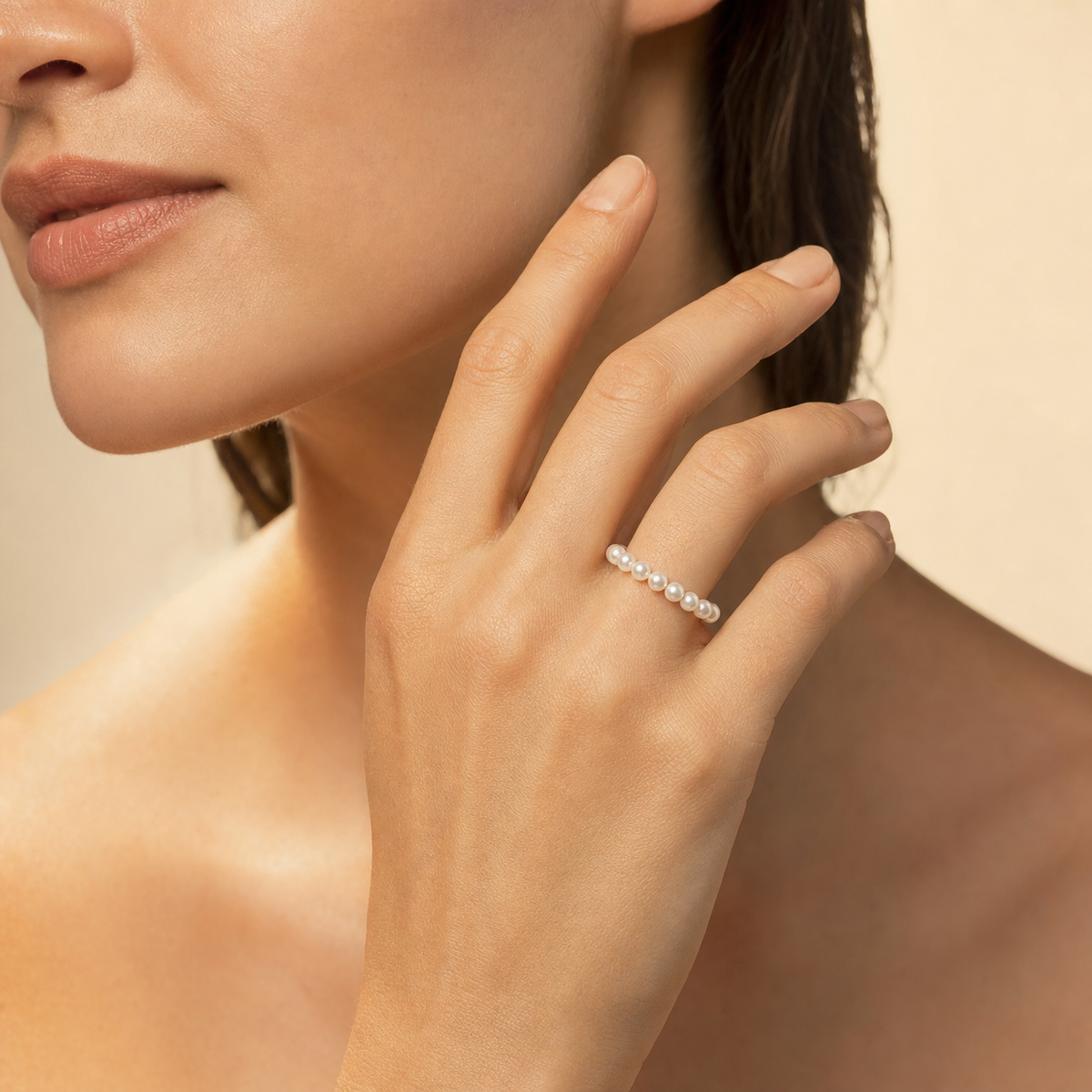 VARI Petite Freshwater Pearl Beaded Stretch Ring styled lifestyle wearing view