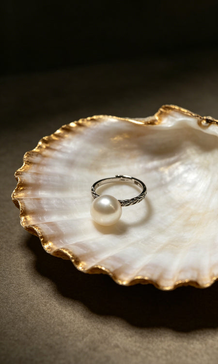 Laurel white freshwater pearl leaf band ring