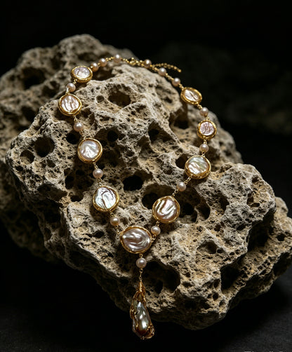 VARI Solenne baroque coin pearl statement necklace product view